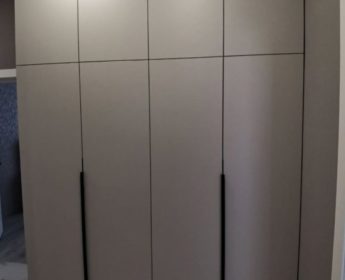 Распашной шкаф Метеор
