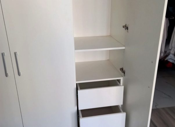 Распашной шкаф Азалия